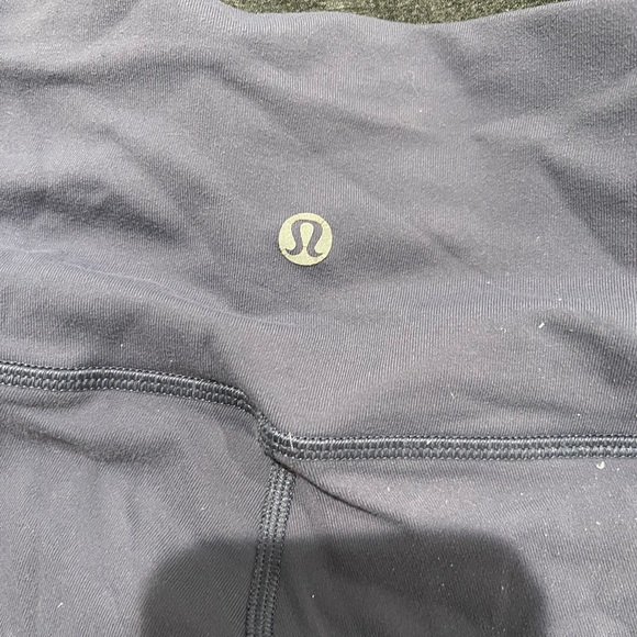 Lulu lemon Wunder Under - Picture 4 of 4